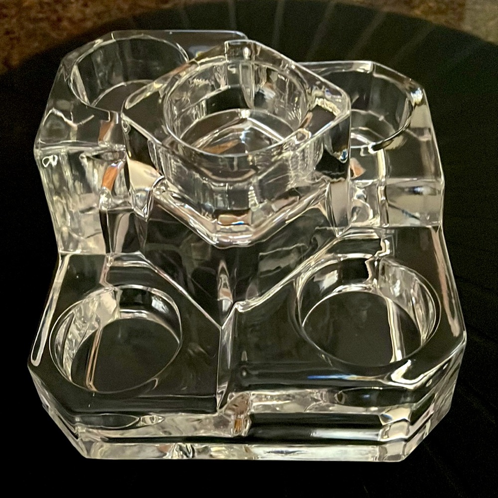 T light holder